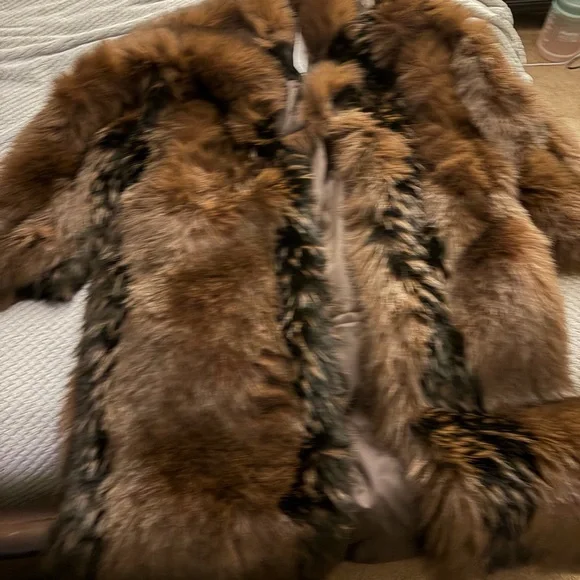 AKIRA TELLURIDE FAUX FUR IN BROWN Size L/XLL/XL - Picture 1 of 6